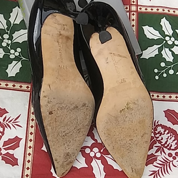 SOLD 💕 Authentic Manolo Blahnik Mary Jane Pumps 2 - Picture 4 of 12